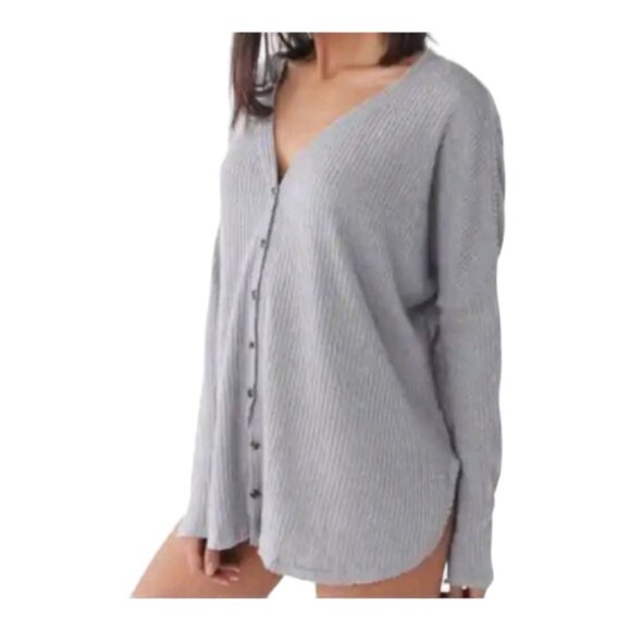 Urban Outfitters Jojo Oversized Thermal Button Down Shirt - Picture 2 of 6